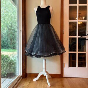 Madison & Berkeley Black Dress Layered Tulle Skirt Tutu Petticoat Halloween Sz M